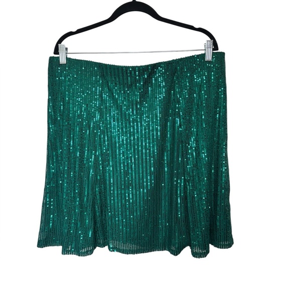 Addition Elle Sequin Mini Skirt Emerald Green - Picture 3 of 11